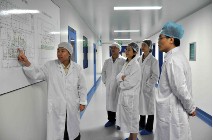 上海市科委副主任徐祖信一行来第一生化调研